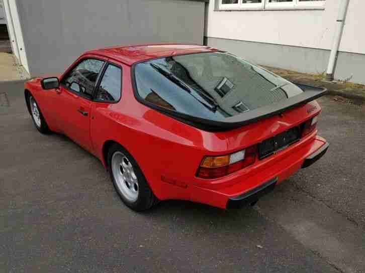 Oldtimer Porsche 944 Targa im Originalzustand Sammlerfahrzeug