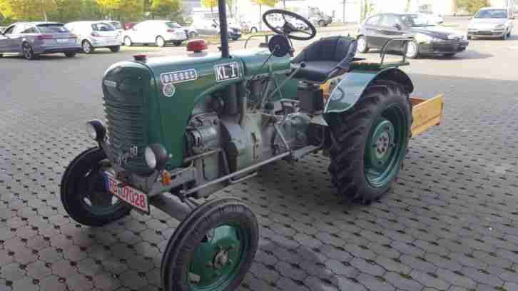 Oldtimer Traktor Steyr