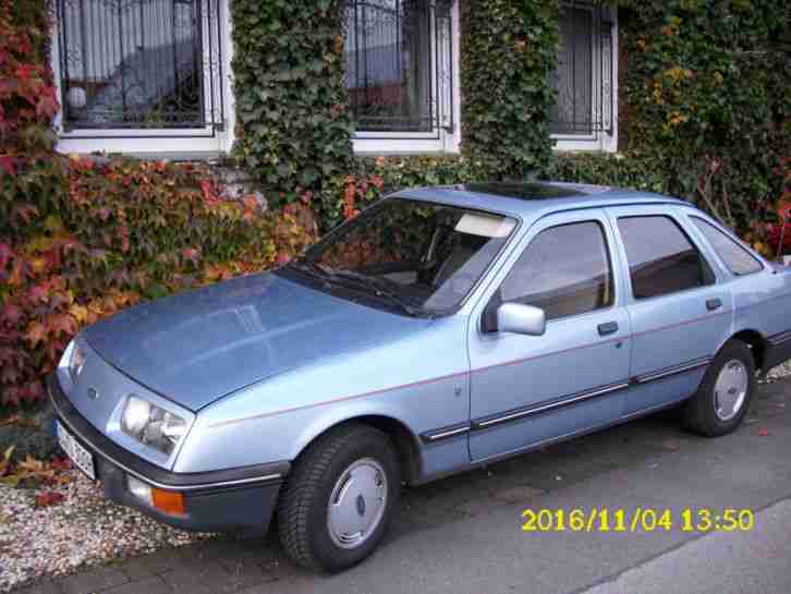 Oltimer Ford Sierra Ghia 2.0