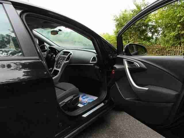 Opel ASTRA J 1.7 CDTI EDITION 1 HAND GARANTIE *** NEU