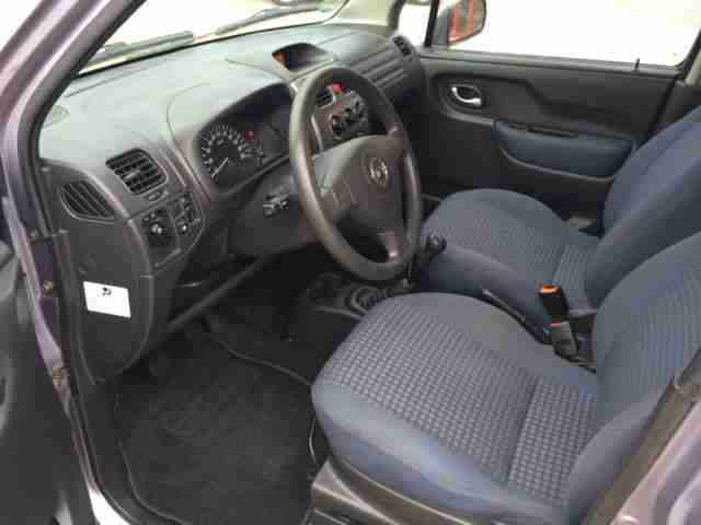 Opel Agila 1.0