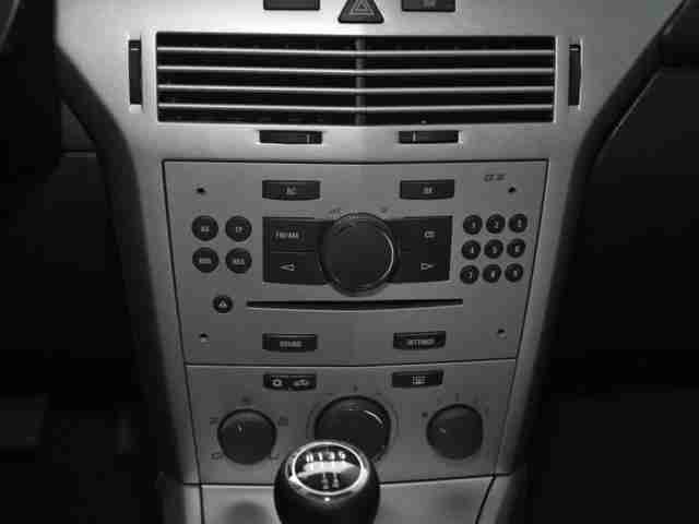 Opel Astra 1.4 Klimaanlage CD-Player el. Spiegel