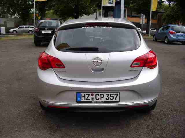 Opel Astra 1.4T 140 PS Active Vorführwagen Turbo 5-Türer Limousine