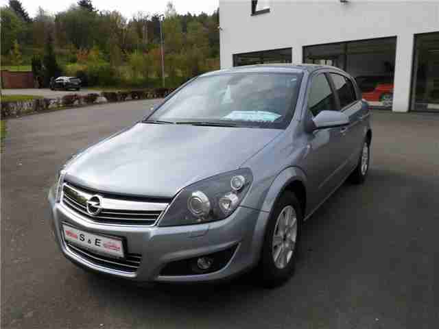 Opel Astra 1.6 Cosmo Sitzheizung, Tempomat, 1.Hand