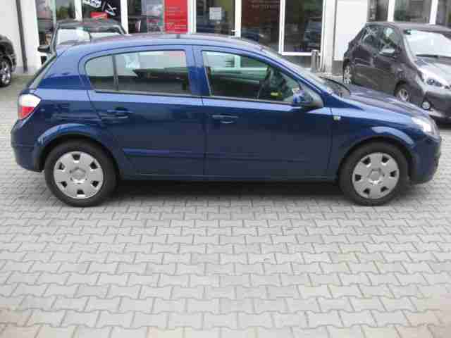 Opel Astra 1.6 Elegance PDC hinten, Winterkompletträd