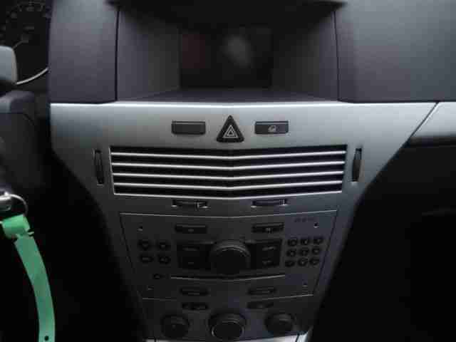 Astra 1.7 CDTI Car. Edition NAVI PDC MFL AHK 1Hd