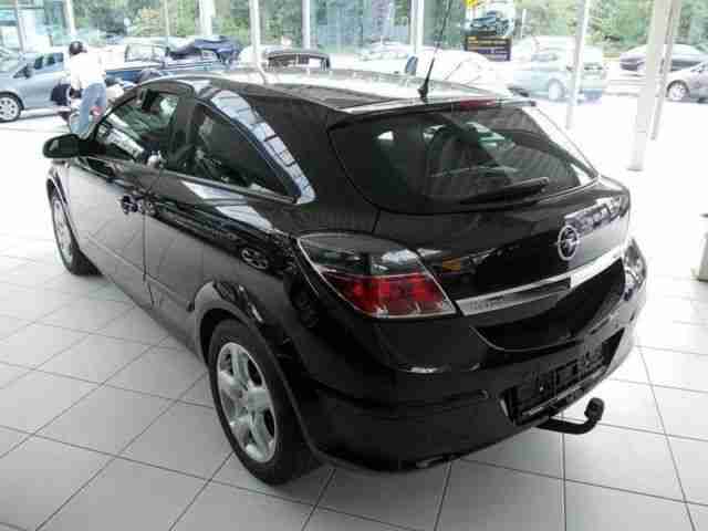 Opel Astra 1.8 GTC Innovation