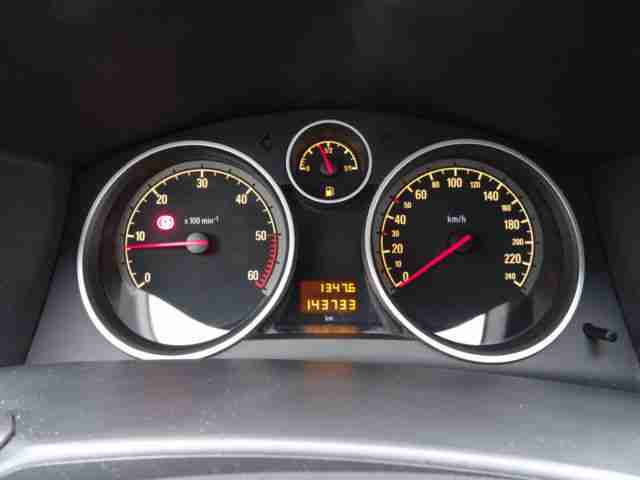Opel Astra 1.9 CDTI Caravan DPF Edition