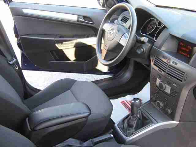 Opel Astra 1.9 CDTI Caravan DPF Edition KLIMA TEMPOM