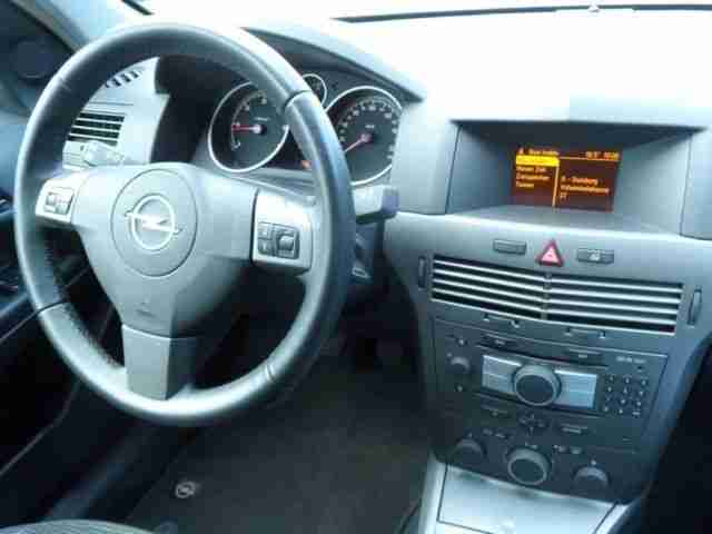 Opel Astra 1.9 CDTI Caravan Navigation Bluetooth