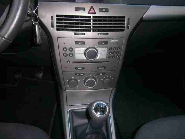 Opel Astra Caravan 1.4 Twinport Edition **Inspektion+