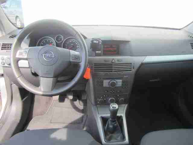 Opel Astra Caravan 1.8 Edition KLIMA / AHK / TEMPOMAT
