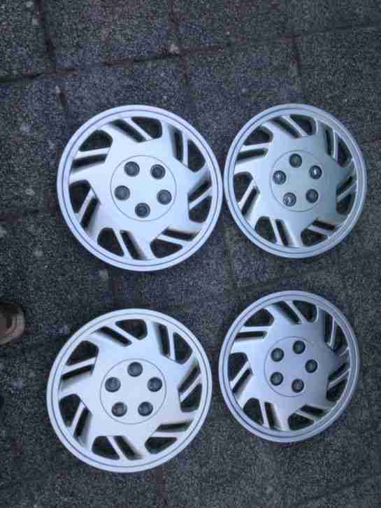 Astra F 4 x Radblenden für Winterbereifung