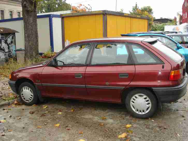 Opel Astra F 5-Türig 166´Km TÜV 8/15 1,6i 52KW Bastlerfahrzeug mit Mängel