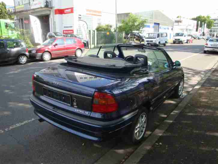 Opel Astra F Cabrio Bertone Ausstattung