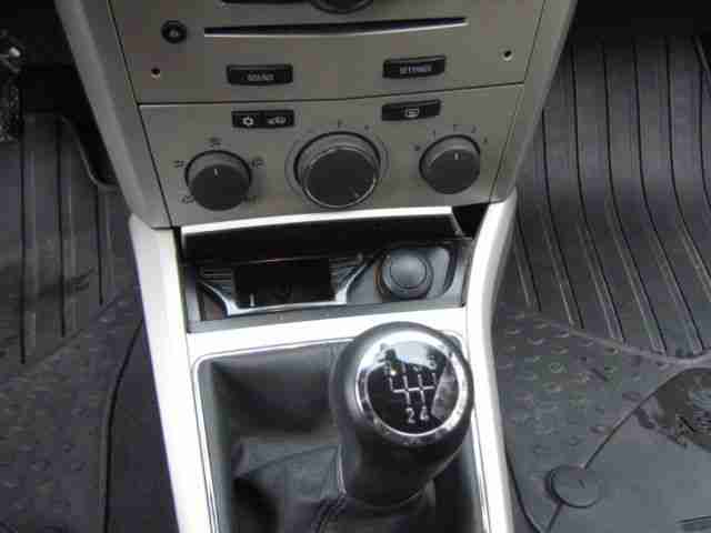 Opel Astra GTC 1.4 Edition-KLIMA-ALU-PDC
