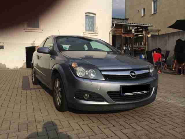 Opel Astra GTC