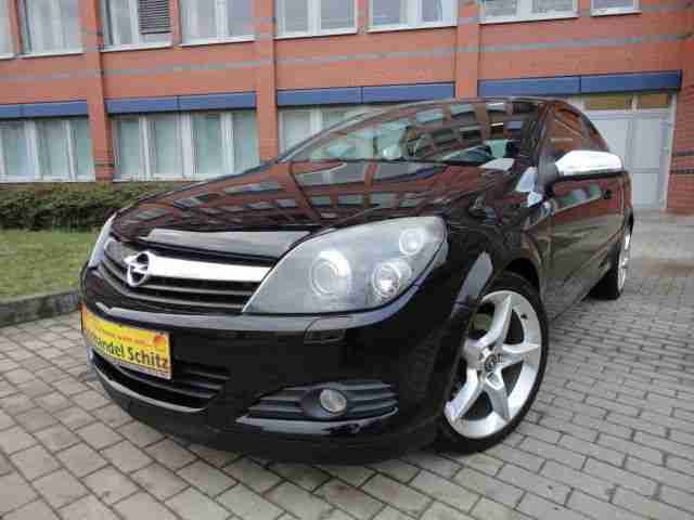 Opel Astra GTC 2.0 Turbo