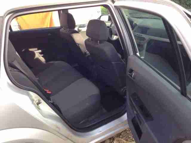 Opel Astra-H 1.7 CDTI