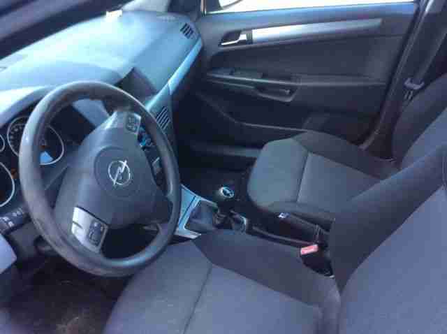 Opel Astra H Caravan Edition