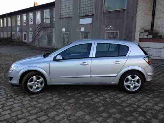 Opel Astra H Lim. CATCH ME 1,9 CDTI Klimaautom. Navi