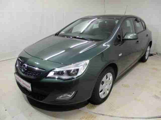 Opel Astra J 1.6 Edition