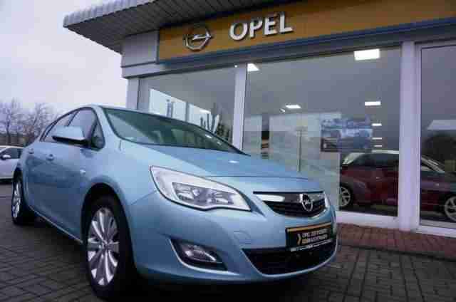 Opel Astra J 1.6 Edition