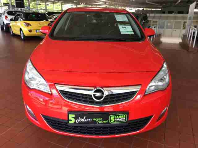 Opel Astra J 1.6 Edition Navi.Klima Radio