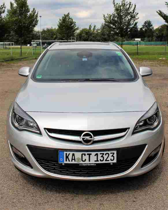Opel Astra J Sportstourer Excvlusiv mit TOP Ausstattung AHK, Rückfahrkamera