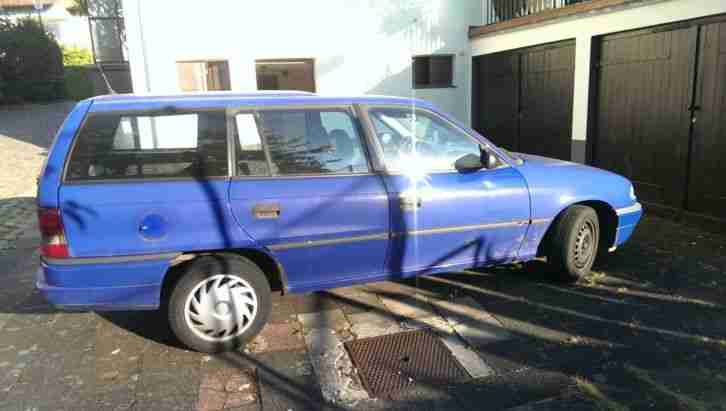 Opel Astra Kombi Baujahr 97