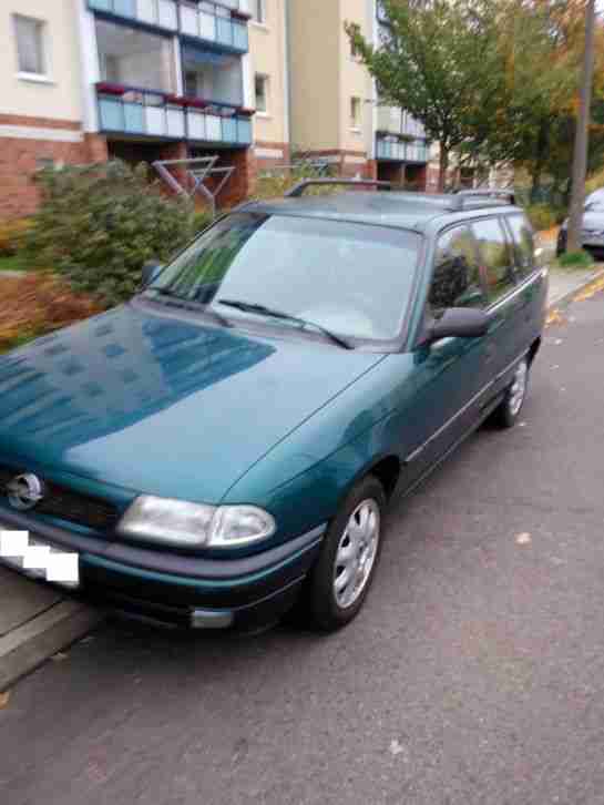 Opel Astra Tüv/Au 09/15 101PS Kombi AHK Klima 8x bereift OHNE MÄNGEL