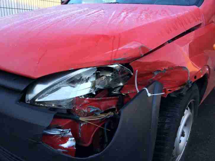 Opel Combo 1,7DTi, Unfall vorne links