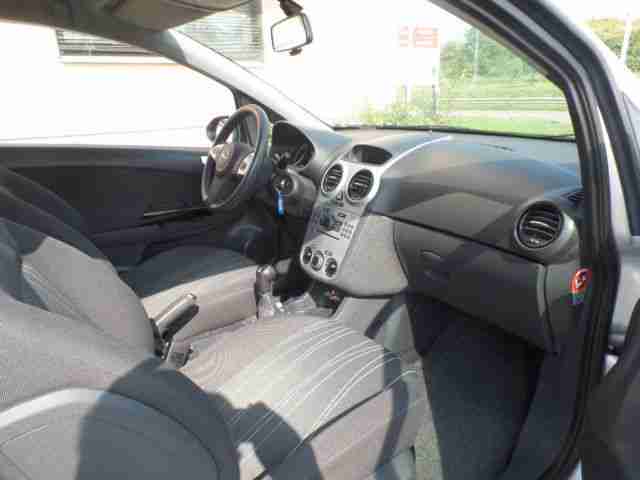 Opel Corsa 1.0 12V ( Aus 1.Hand-Klima)