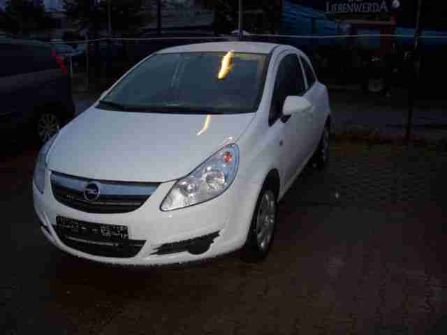 Corsa 1.2 16V Automatik Edition erst 18800kl