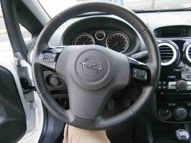 Opel Corsa 1.2 16V Color Edition