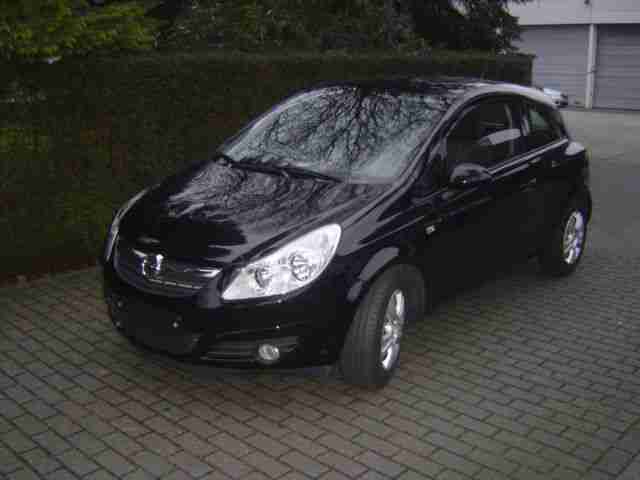 Corsa 1.2 16V Easytronic NUR 12500 KM