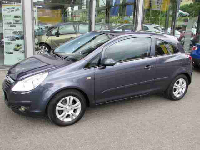 Corsa 1.2 16V Edition Klima BC Tempomat CD MP3