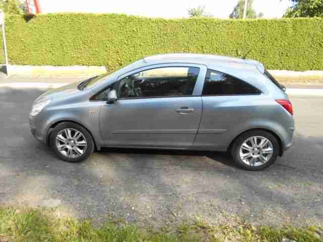 Opel Corsa 1.2 16V .Klima.Alus.Sitzh.1Hand1A