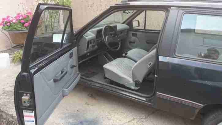 Opel, Corsa A, mit Faltdach