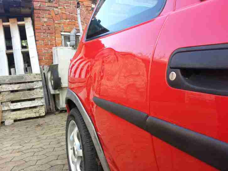 Opel Corsa B BJ.1997 1.0 12V 40KW 82000 Km gelaufen Tüv 07.2016