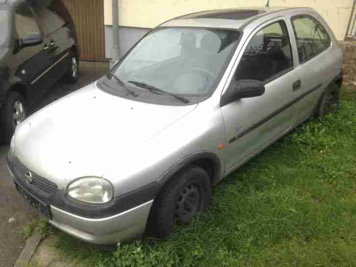 Opel Corsa B ECO 1,4, 176600 km, ohne TÜV an Bastler