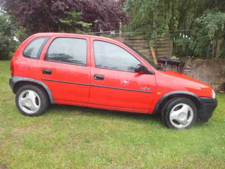 Opel Corsa BJ.11.95 ca.170 000km Klima 5 Türer 390 €