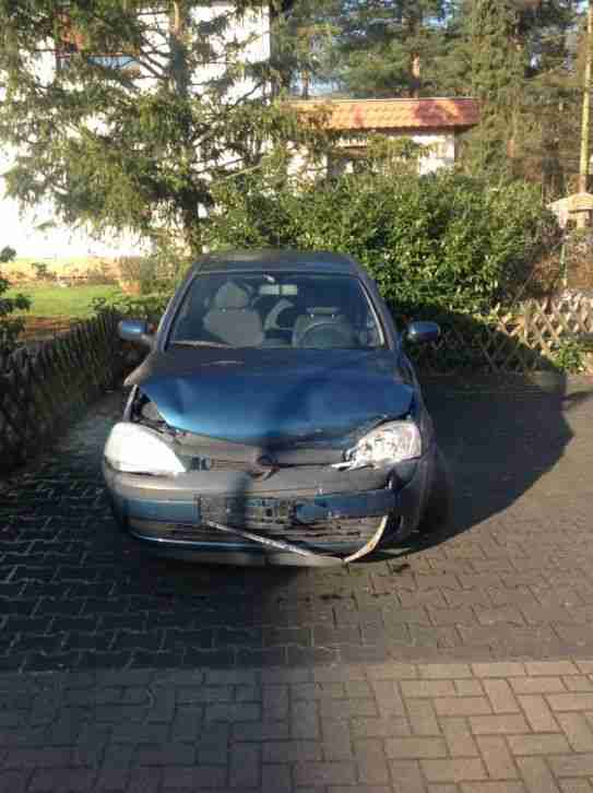 Opel Corsa C Bj 2002, beschädigt , nicht fahrtauglich