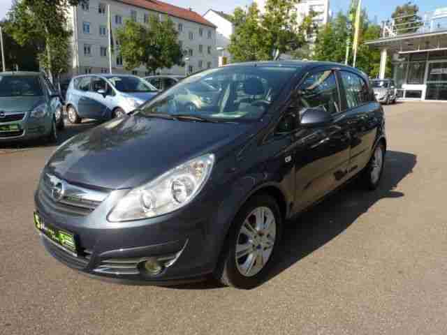 Opel Corsa D 1.2 Twinport Cosmo Fahrradträger