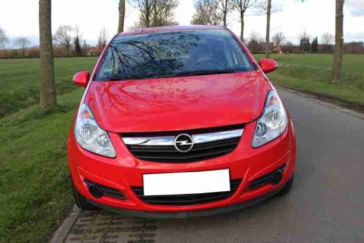 Opel Corsa D 1.2 mit 80PS als 5 Türer im gepflegten Zustand