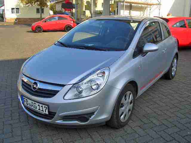 Opel Corsa Edition 1.2 i 3-trg