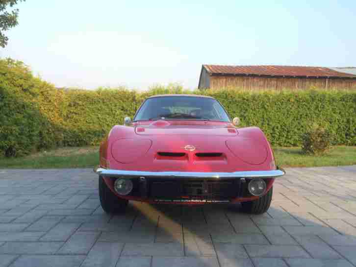 Opel GT rot Baujahr 1971 H Kennzeichen