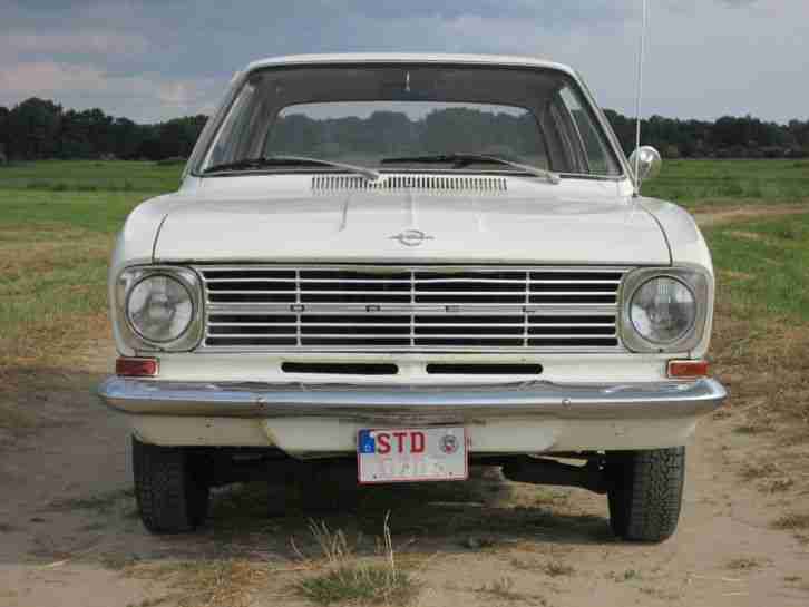 Opel Kadett B von 1968 mit Schiebedach