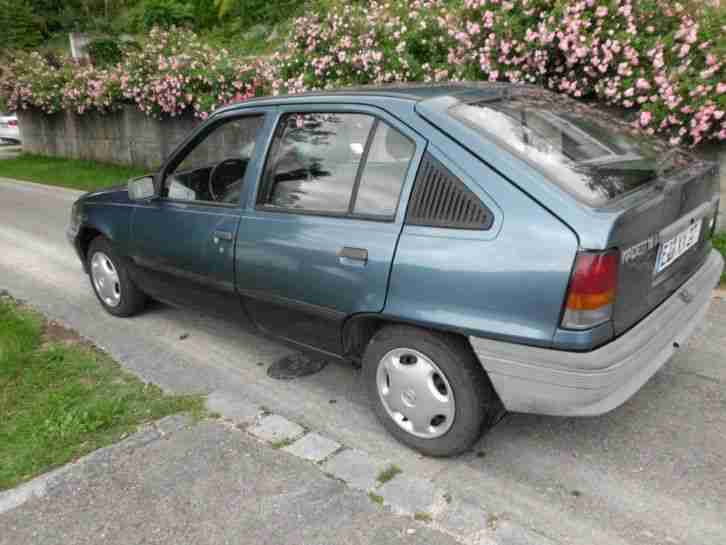 Opel Kadett E 1, 6 i Fahrbereit und noch bis 8 2018