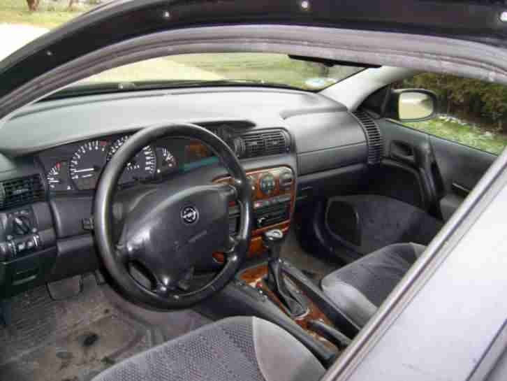 Opel Omega 2,0 16V